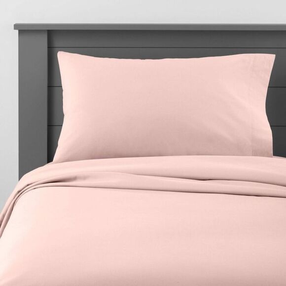 Pillowfort - Full Solid Cotton Kids' Sheet Set Pink - Pillowfor Pink - Picture 1 of 4